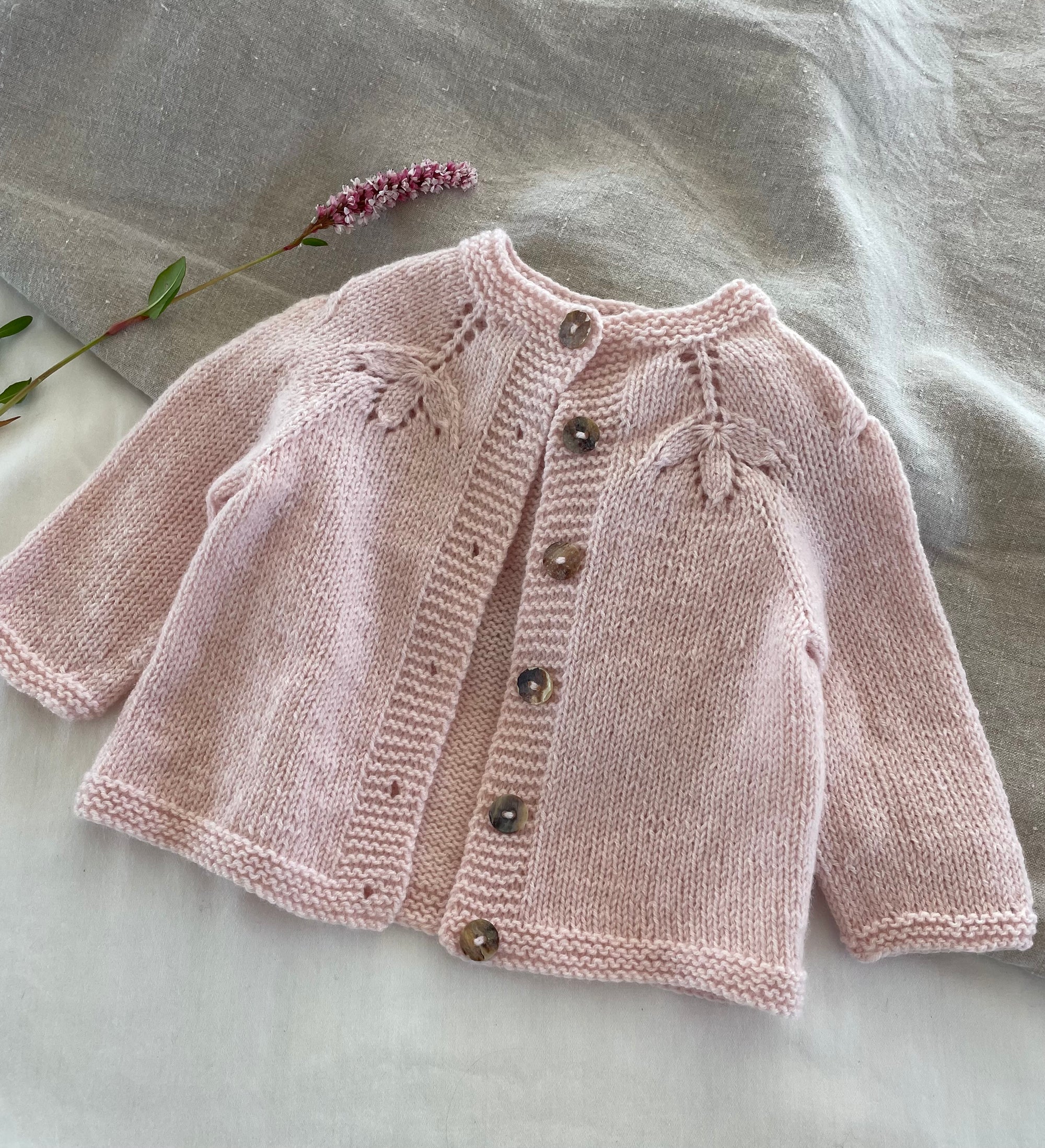 Erantis Flower Cardigan