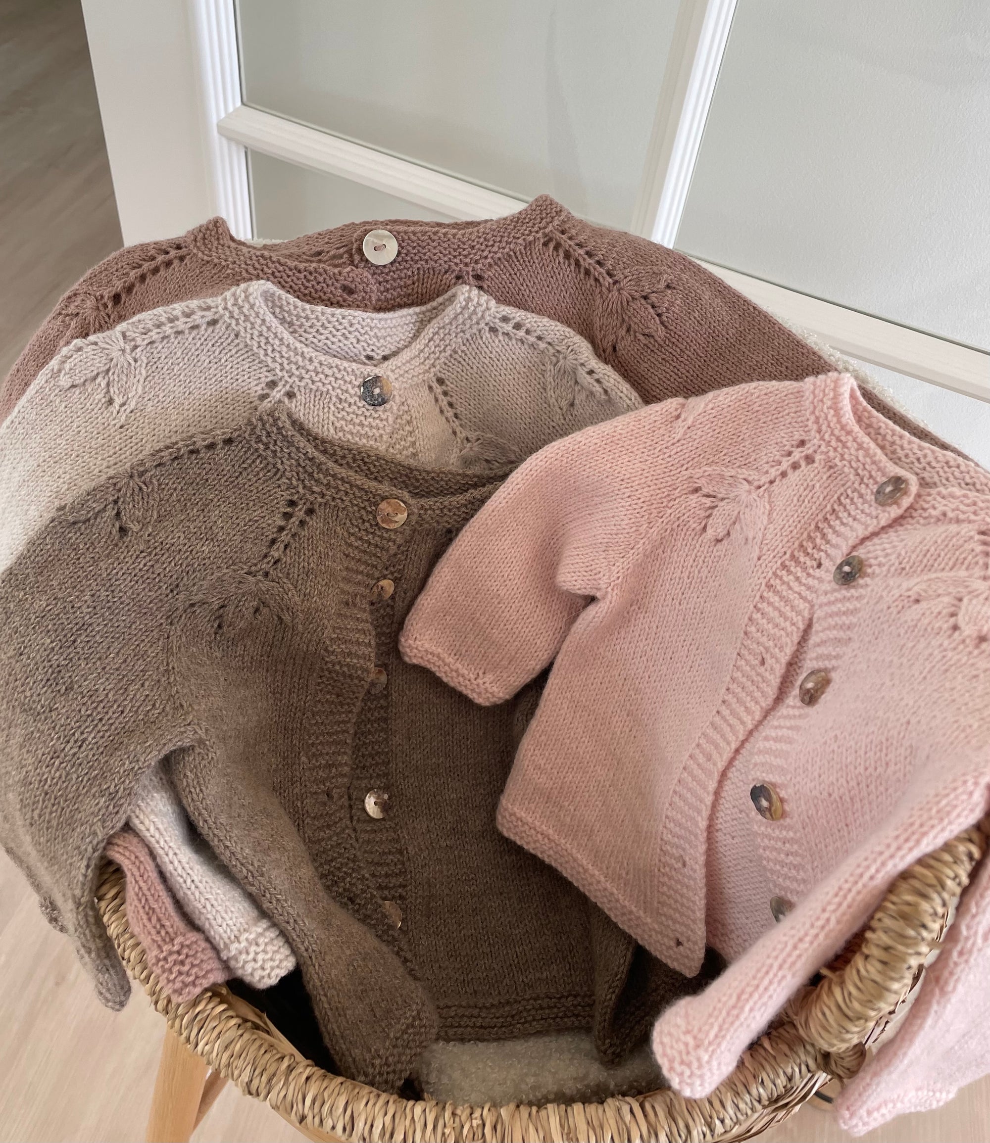 Erantis Flower Cardigan